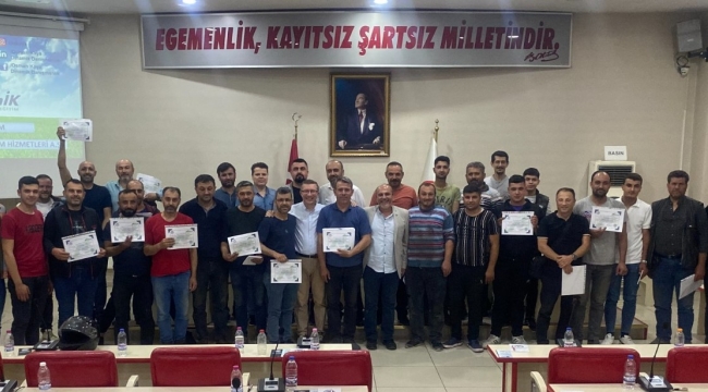 Eğitimi tamamlayan kursiyerler belgelerini aldı