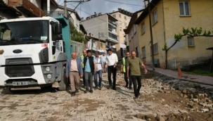 Ekiple yetersiz kaldı Demirci'yi sel vurdu