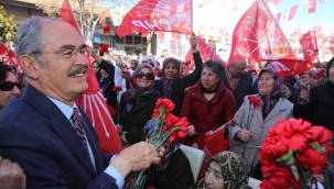 İlk sırada CHP'li Büyükerşen var