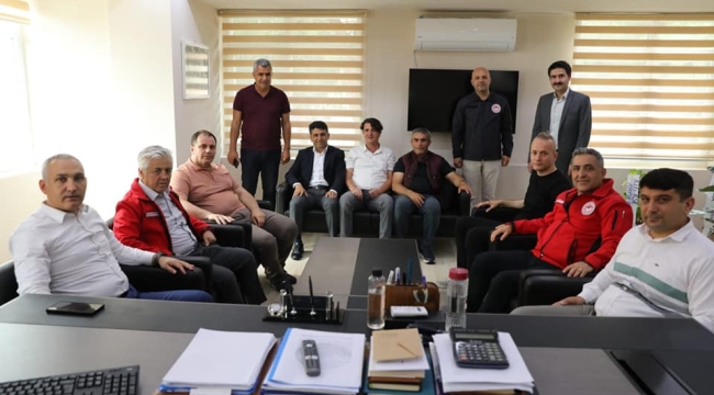 Müdür Öztürk'ten tebrik ziyareti