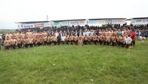 Akhisar'da pehlivanlar er meydanında