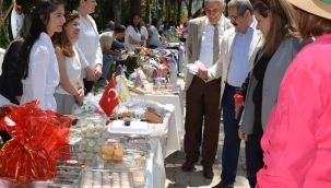 Salihli'de 150 kadının emeğini sergilediği şenlik başladı