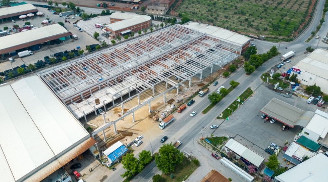 Turgutlu sanayi çarşısında satışler sürüyor