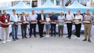 Uluderbente üreticiler arasında kiraz yarışması