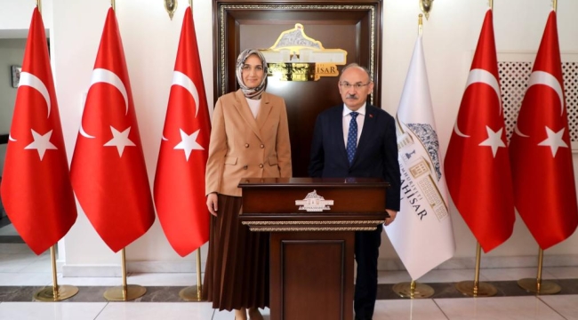 Vali Karadeniz Afyon'da