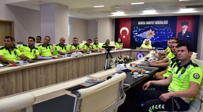 Video konferans topalntısına Çetinkaya katıldı