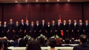 Yeni kabine açıklandı