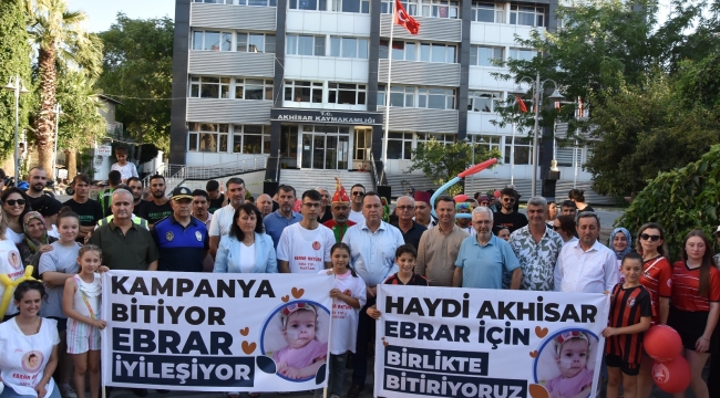 Akhisarlılar Ebrar bebek 'e destek için yürüdü.