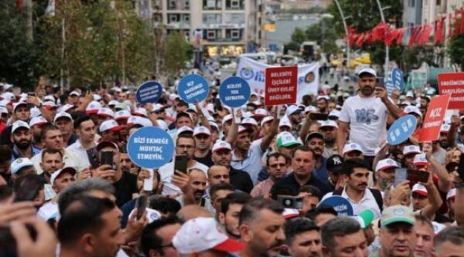 AKP'li belediyelerde işciler eylemde