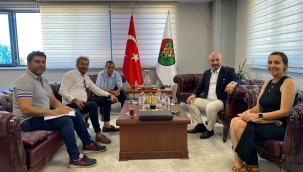 Baro inşaatcıları başkan Rona'yı ziyaret etti