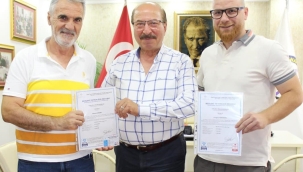 Başarılı emlak danışmanları belgelerini aldı