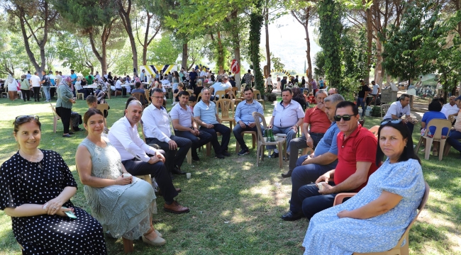 Başkan Öküzcüoğlu düğünden düğüne koştu