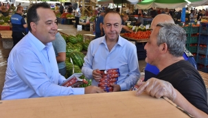 Başkanlar pazarcı esnafının sorunlarını dinledi