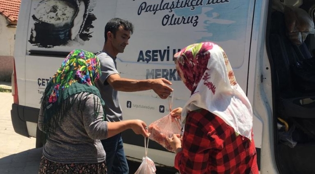 Belediye hayırseverler ile İhtiyaç sahiplerini buluşturdu 