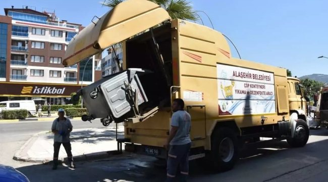 Çöp konteynerleri el değmeden temizleniyor