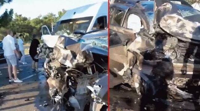 İzmir'de kaza 4 kişi öldü 21 kişide yaralandı