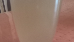 Selendi'de evlerden böyle su akıyor