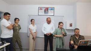 Ukrayna'dan geldi Türk müziği öğreniyor