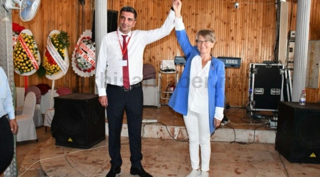 Akhisar'da CHP'de Hacet kazandı,Çavuş kaybetti