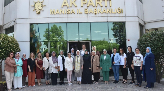 AKP kadın kolları toplantısı yapıldı