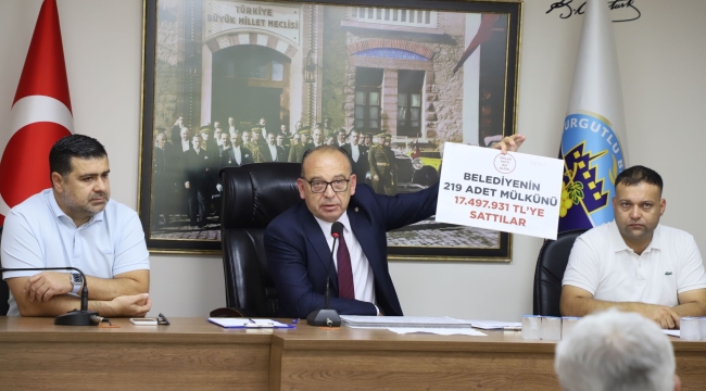 Başkan Akın: "Onlar gibi hazırı satmadık, miras yemedik biz"
