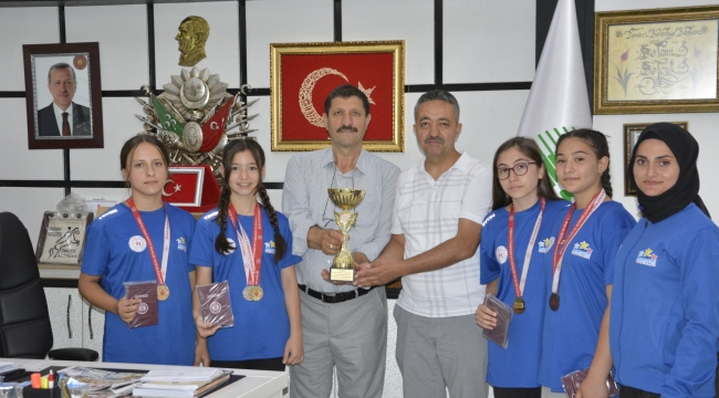 Başkan Selçuk şampıyonlarla bir araya geldi