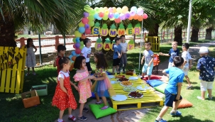 Çocuk oyun atölyesinde yaz partisi