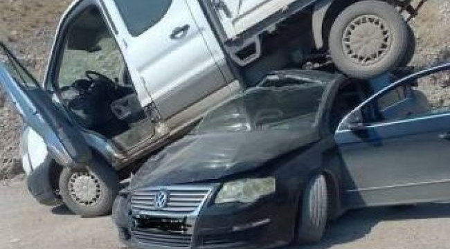 İlginç kazada maddi hasar meydana geldi