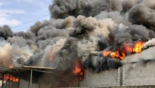 İnegöl'de 10 fabrikada çıkan yangına müdahale sürüyor