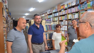 İyi Parti Yunusemre belediye başkan adayı Akhan esnaf gezisi yapıyor