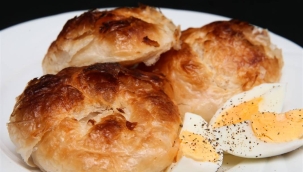 İzmir'de boyoz ve simit 10 lira oldu