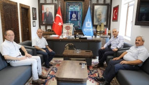 Müdür Öztürk,başkan Akyol ve Özcan'ı ziyaret etti