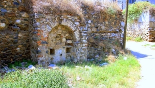 Tarih yok oluyor belediye seyrediyor