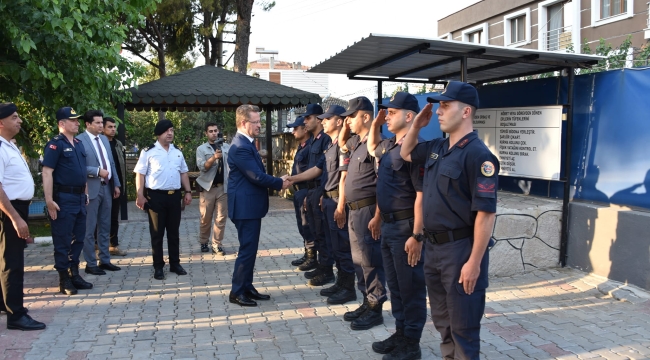 Vali Ünlü,emniyet birimlerini denetledi