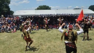 Yörük şenliğine katılan vatandaşlar gönüllerince eğlendi