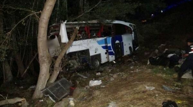 Yozgat'ta kaza 12 kişi öldü,19 kişi de yaralandı