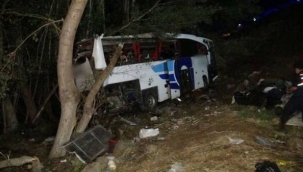 Yozgat'ta kaza 12 kişi öldü,19 kişi de yaralandı