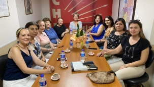 Akhisar'da siyasette yön veren kadınlar toplandı