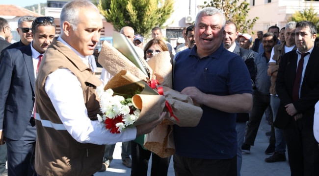 Akhisar'da üreticilere sera örtüsü