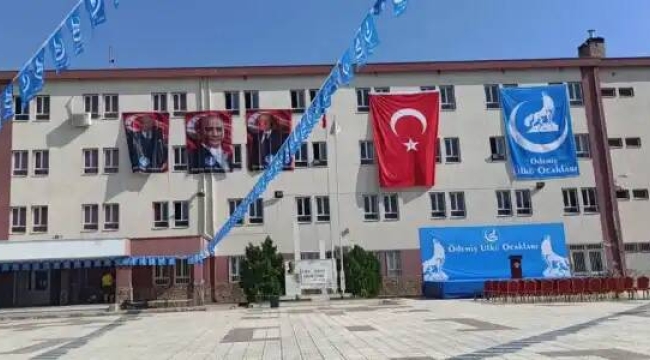 Eğitim yuvası sünnet şölenine böyle süslendi