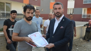 Kentin göbeğinde 220 kişi karanlıkta yaşıyor