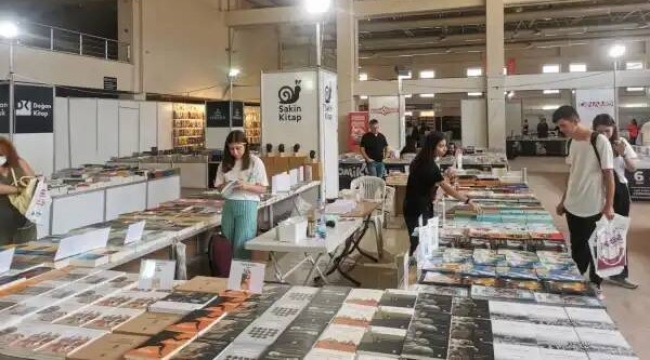 Manisa kitap fuarı açıldı