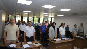 MHP'li iki meclis üyesi arasında tartışma