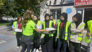 Öğrencilere trafik eğitimi