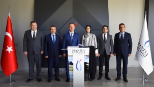 Vali Ünlü MCBÜ rektörü Kibar'ı ziyaret etti