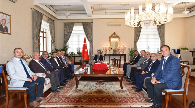 Vali Ünlü'ye ziyaretci akını