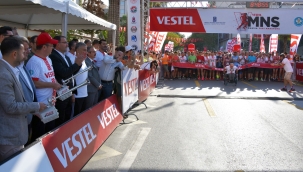 Vestel maratonu koşuldu