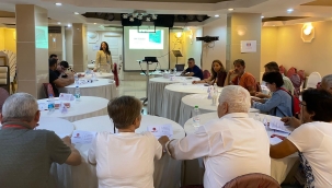 Akhisar'da parti okulu eğitimi tamamlandı