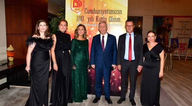 Başkanlar yardım sevenler derneği kutlamasına katıldı