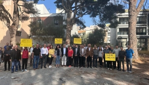 Asırlık ağaçlara CHP'liler sahip çıktı